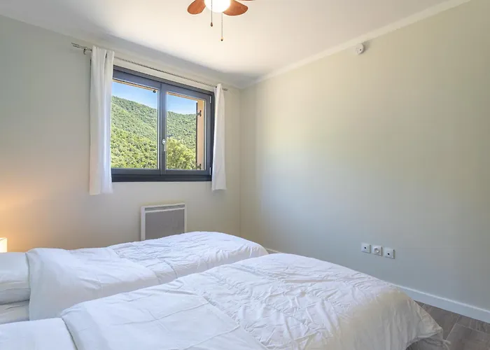 Maison Flocy By Interhome